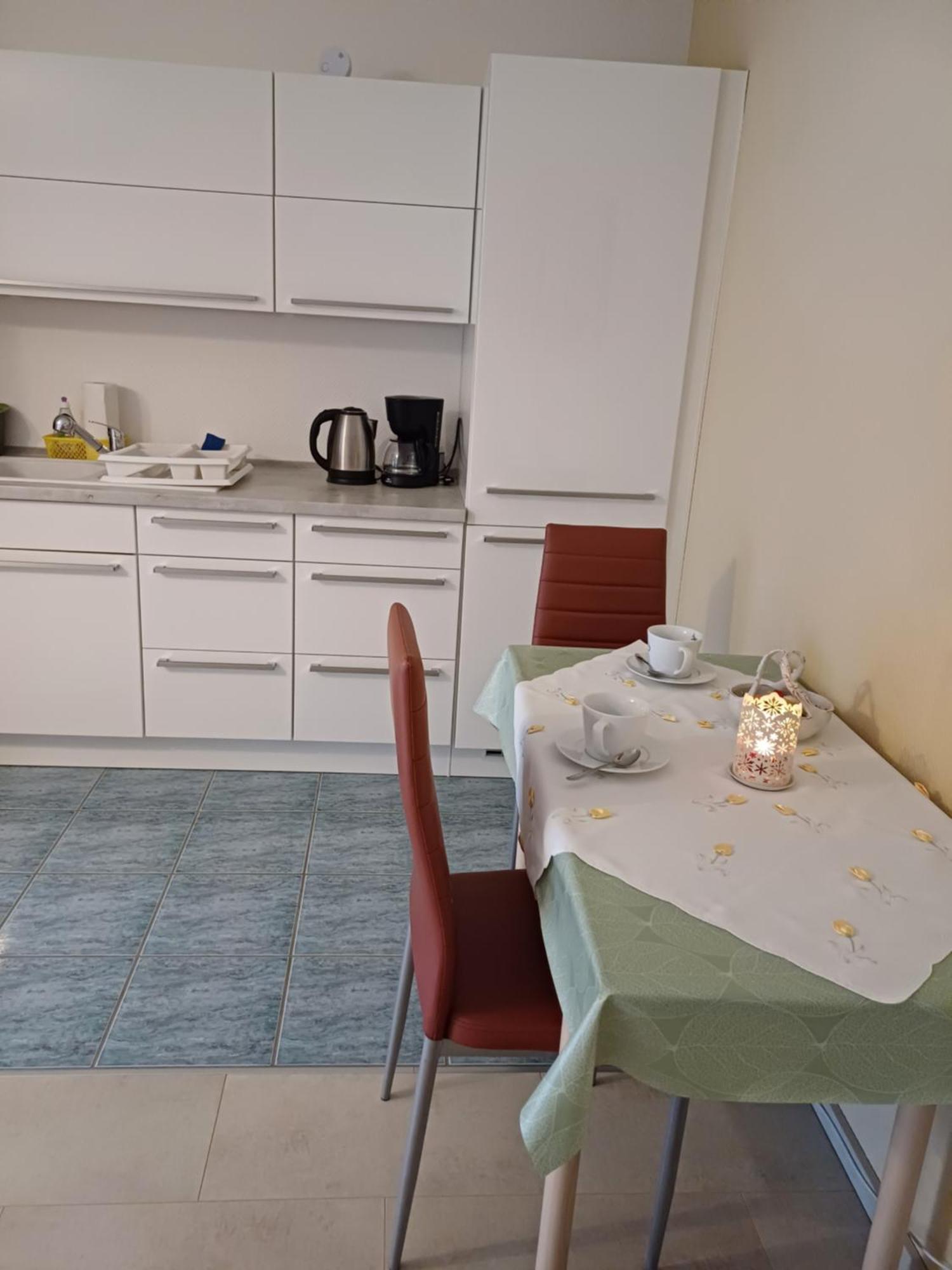Thüringer Zimmer Suhl Exterior foto